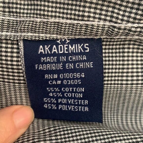 😊 3/$30 
NWT Men’s Akademiks Button Down Long Sleeve XL black/white plaid - Picture 10 of 11